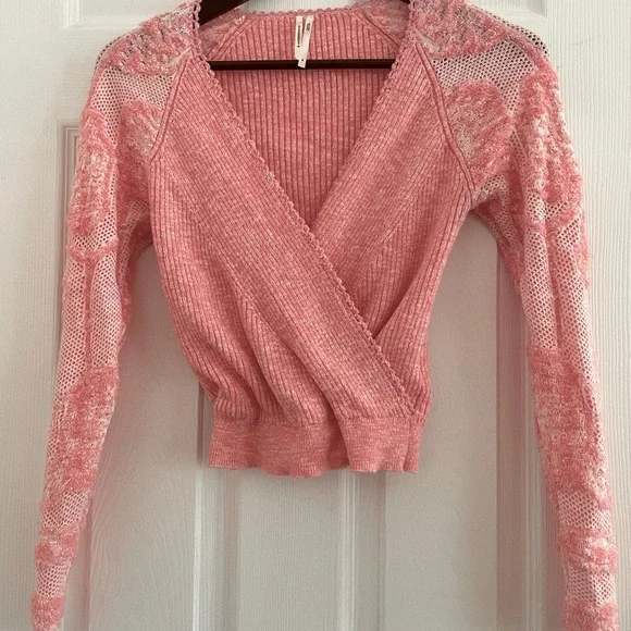 Anthropologie XS pink faux-wrap sweater with mesh embroidered sleeves - Picture 5 of 11